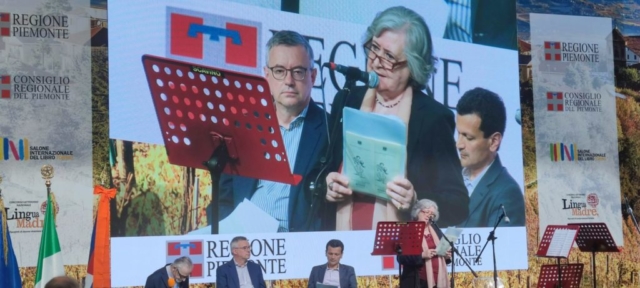 20 maggio 2022, Parole di dialogo, a cura del Coordinamento degli Istituti Culturali del Piemonte, legge Rosy Alciati, testo di Laura Badini Confalonieri Colonnetti, con Alessandro Barbero e Mauro Forno. Foto di Beatrice Bonino.